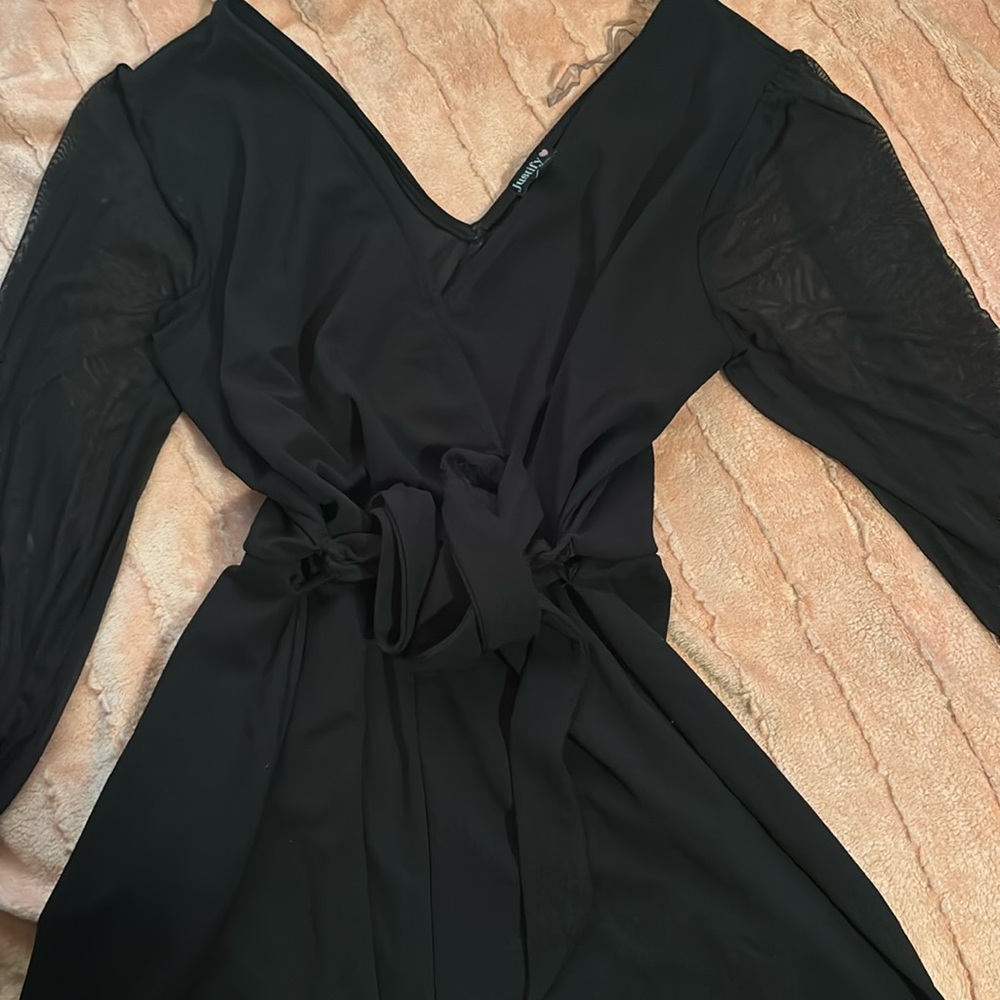 V neck black XL romper